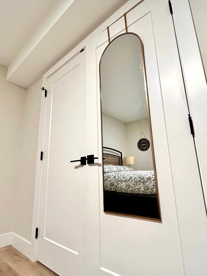 The Harmony Inn Spacious 2 Bdrms 2 Beds Basement Suite Σάρρεϋ Εξωτερικό φωτογραφία